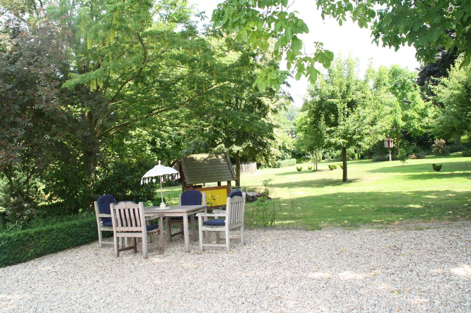 B&B De Sprokkeltuin Beuningen  Luaran gambar